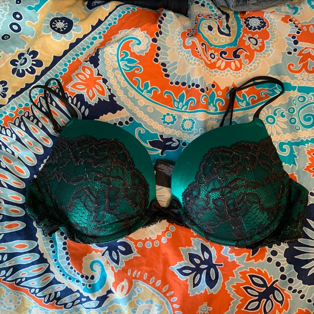 Victoria’s Secret bra